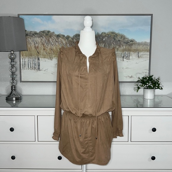 NWT Vertigo Ruffled Smocked Tunic Long Sleeve in Camel / Lightweight Faux Suede - Picture 13 of 14